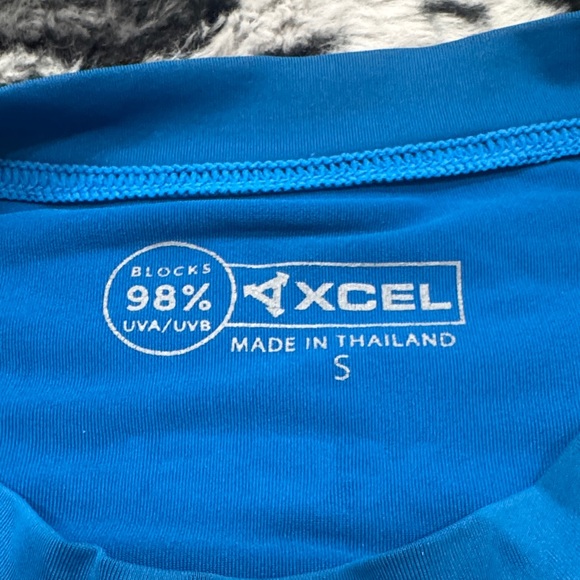 Men's Blue Rash Guard - Picture 2 of 5